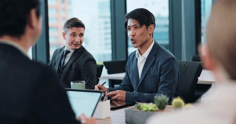 Leader discussing with team